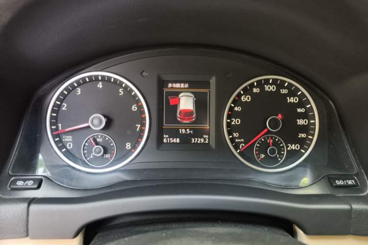 Used Volkswagen Tiguan 2015 1.8TSI Automatic Two-Wheel Drive Luxury Model Instrument Cluster