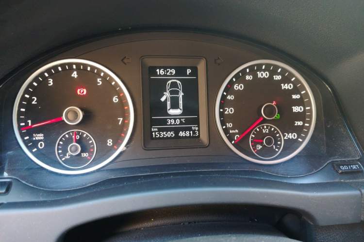 Used Volkswagen Tiguan 2015 1.8TSI Automatic Two-Wheel Drive Trend Edition Instrument Cluster
