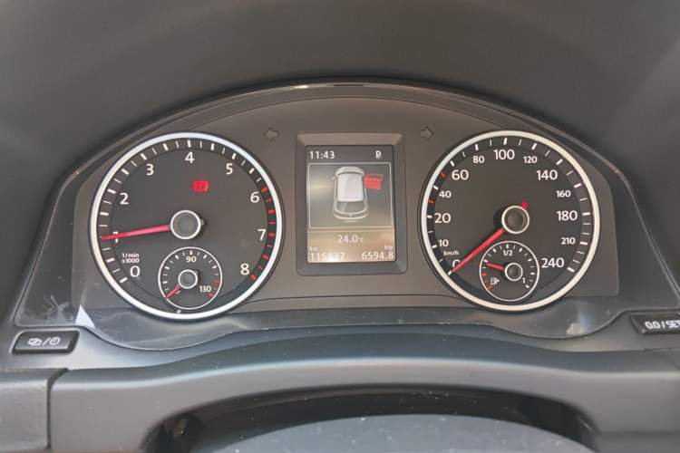 Used Volkswagen Tiguan 2015 1.8TSI Automatic All-Wheel-Drive Luxury Model Instrument Cluster