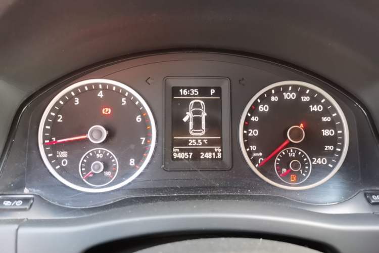 Used Volkswagen Tiguan 2015 1.8TSI Automatic Two-Wheel Drive Trend Edition Instrument Cluster