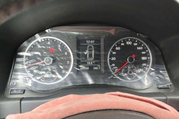 Used Volkswagen Tiguan 2015 1.8TSI Manual Two-Wheel Drive Fashion Edition Instrument Cluster