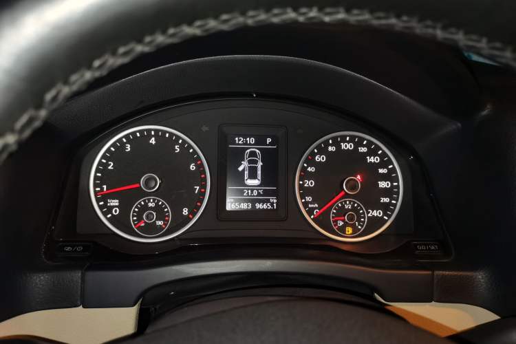 Used Volkswagen Tiguan 2015 1.8TSI Automatic Two-Wheel Drive Comfort Edition Instrument Cluster