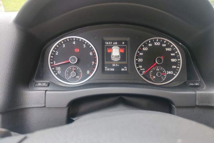 Used Volkswagen Tiguan 2015 1.8TSI Automatic Two-Wheel Drive Luxury Model Instrument Cluster