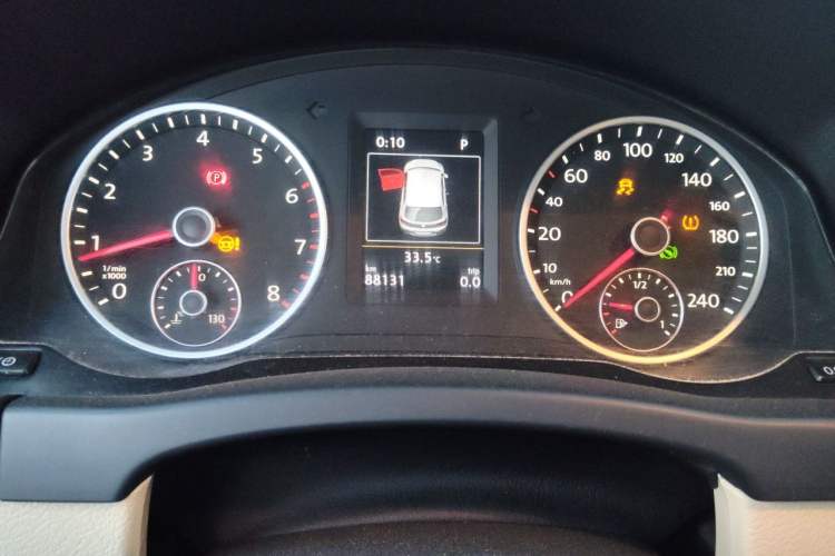Used Volkswagen Tiguan 2015 1.8TSI Automatic Two-Wheel Drive Luxury Model Instrument Cluster