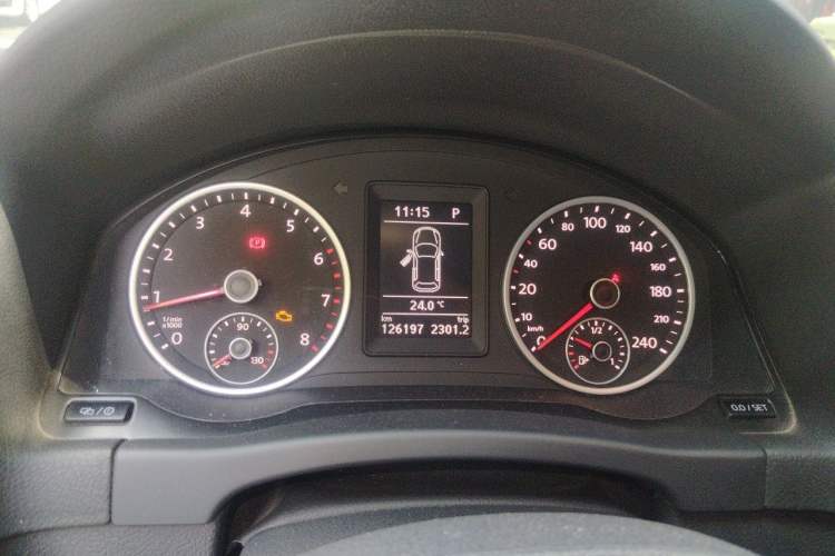Used Volkswagen Tiguan 2015 1.8TSI Automatic Two-Wheel Drive Comfort Edition Instrument Cluster