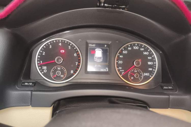 Used Volkswagen Tiguan 2015 1.8TSI Automatic Two-Wheel Drive Luxury Model Instrument Cluster