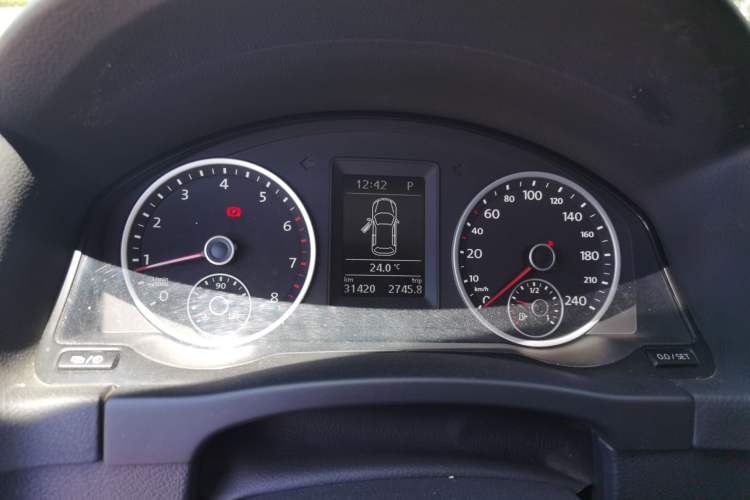 Used Volkswagen Tiguan 2015 1.8TSI Automatic Two-Wheel Drive Comfort Edition Instrument Cluster