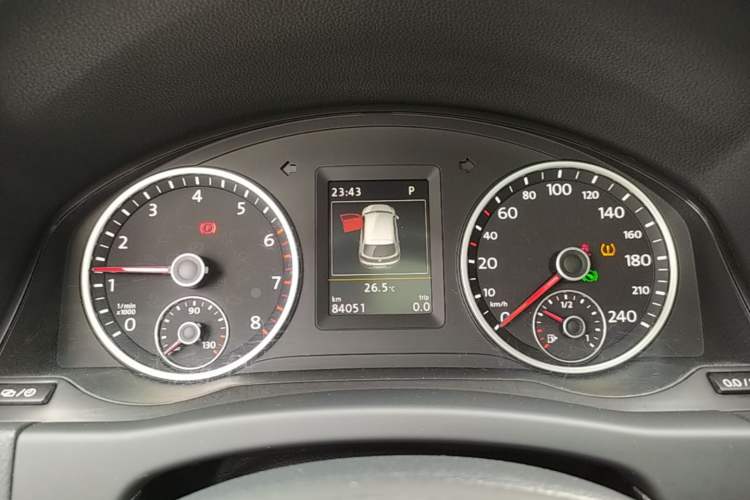 Used Volkswagen Tiguan 2015 1.8TSI Automatic Two-Wheel Drive Luxury Model Instrument Cluster