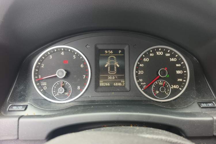 Used Volkswagen Tiguan 2015 1.8TSI Automatic Two-Wheel Drive Trend Edition Instrument Cluster