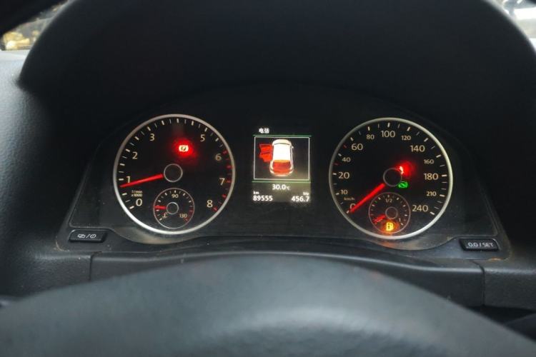 Used Volkswagen Tiguan 2015 1.8TSI Automatic Two-Wheel Drive Luxury Model Instrument Cluster
