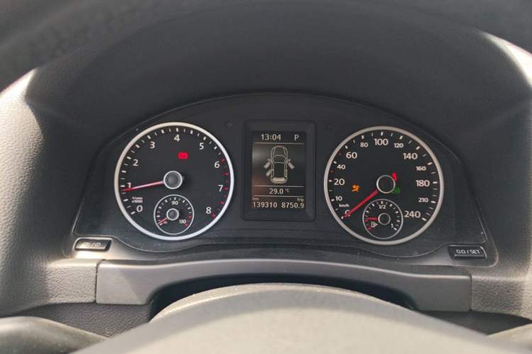 Used Volkswagen Tiguan 2015 1.8TSI Automatic Two-Wheel Drive Comfort Edition Instrument Cluster