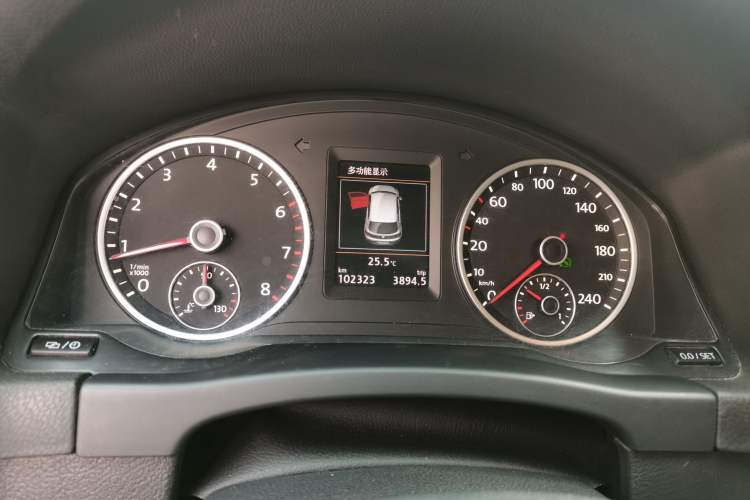 Used Volkswagen Tiguan 2015 1.8TSI Automatic Two-Wheel Drive Luxury Model Instrument Cluster