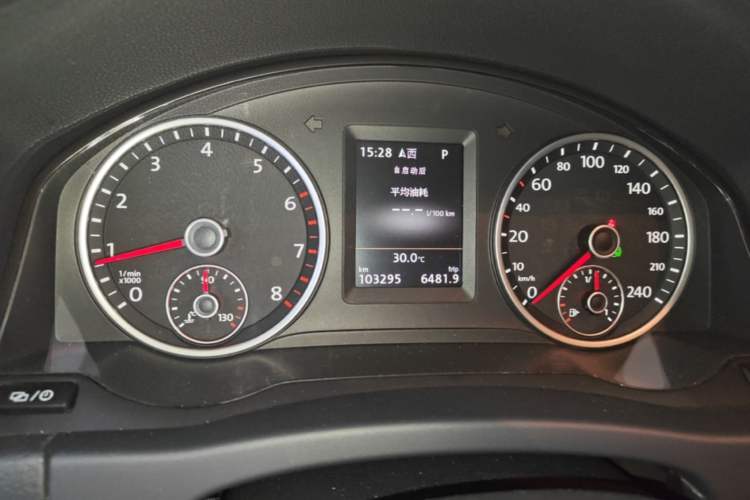 Used Volkswagen Tiguan 2015 1.8TSI Automatic Two-Wheel Drive Luxury Model Instrument Cluster
