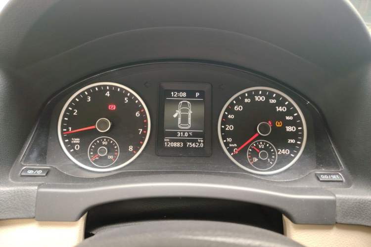 Used Volkswagen Tiguan 2015 1.8TSI Automatic Two-Wheel Drive Comfort Edition Instrument Cluster