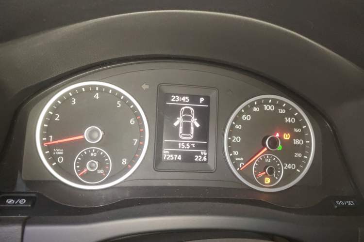 Used Volkswagen Tiguan 2015 1.8TSI Automatic Two-Wheel Drive Trend Edition Instrument Cluster