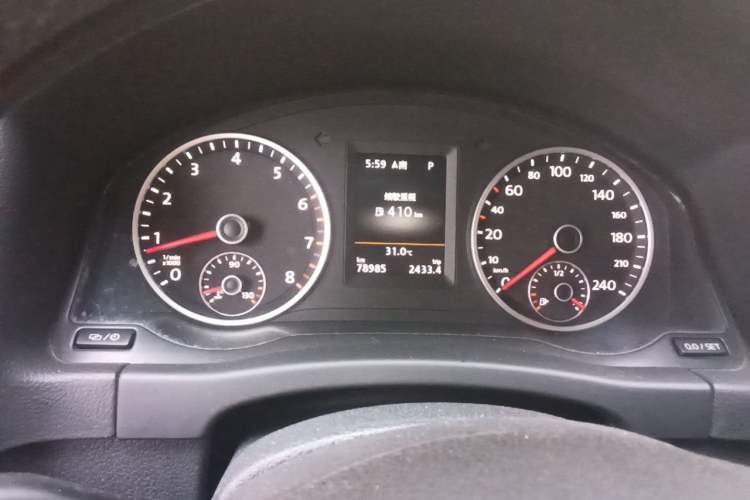 Used Volkswagen Tiguan 2015 1.8TSI Automatic Two-Wheel Drive Luxury Model Instrument Cluster