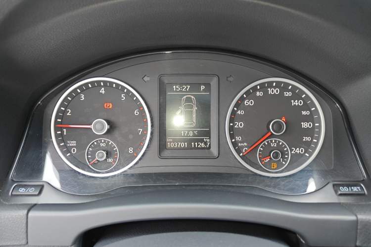 Used Volkswagen Tiguan 2015 1.8TSI Automatic Two-Wheel Drive Trend Edition Instrument Cluster