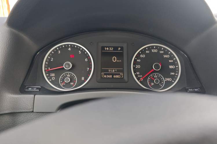 Used Volkswagen Tiguan 2015 1.8TSI Automatic Two-Wheel Drive Comfort Edition Instrument Cluster
