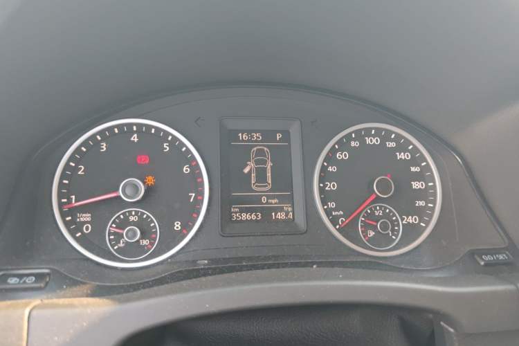 Used Volkswagen Tiguan 2015 1.8TSI Automatic Two-Wheel Drive Comfort Edition Instrument Cluster