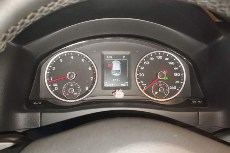 Used Volkswagen Tiguan 2015 2.0 TSI Automatic All-Wheel Drive Luxury Edition Instrument Cluster