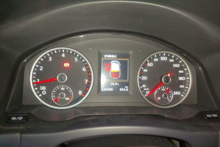 Used Volkswagen Tiguan 2015 1.8TSI Automatic Two-Wheel Drive Luxury Model Instrument Cluster