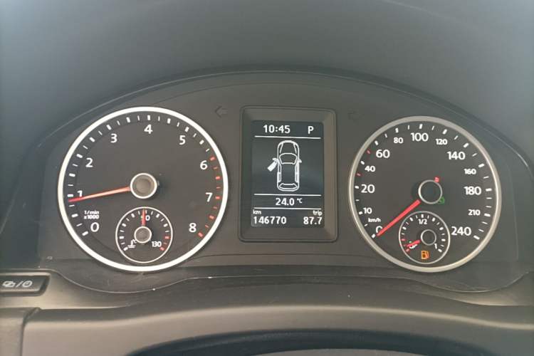 Used Volkswagen Tiguan 2015 1.8TSI Automatic Two-Wheel Drive Comfort Edition Instrument Cluster