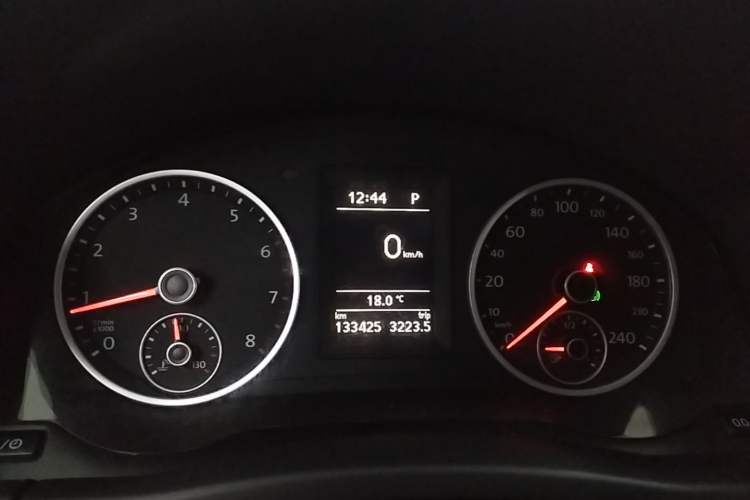 Used Volkswagen Tiguan 2015 1.8TSI Automatic Two-Wheel Drive Comfort Edition Instrument Cluster