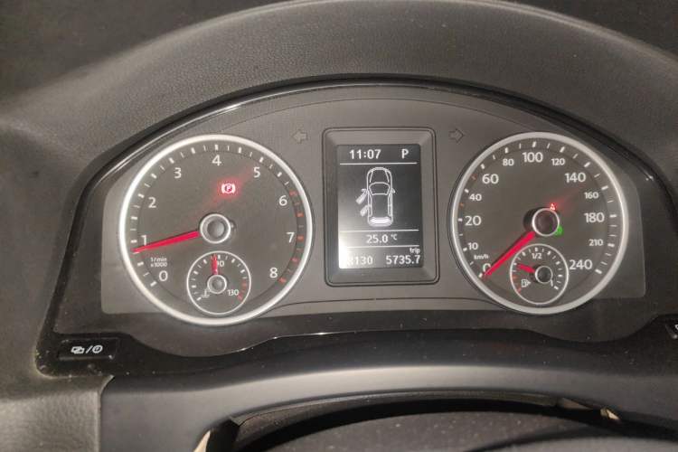 Used Volkswagen Tiguan 2015 1.8TSI Automatic Two-Wheel Drive Trend Edition Instrument Cluster