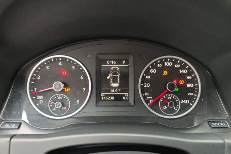 Used Volkswagen Tiguan 2015 1.8TSI Automatic Two-Wheel Drive Comfort Edition Instrument Cluster