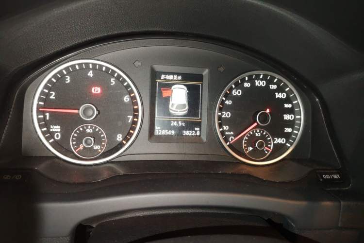 Used Volkswagen Tiguan 2015 1.8TSI Automatic Two-Wheel Drive Luxury Model Instrument Cluster