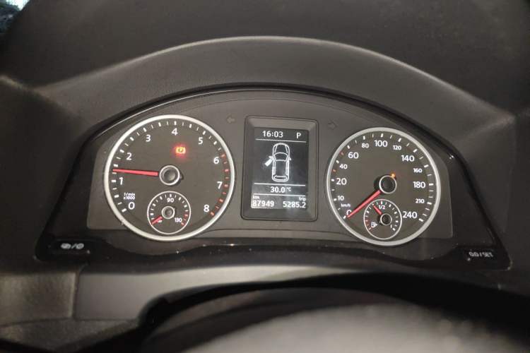 Used Volkswagen Tiguan 2015 1.8TSI Automatic Two-Wheel Drive Comfort Edition Instrument Cluster