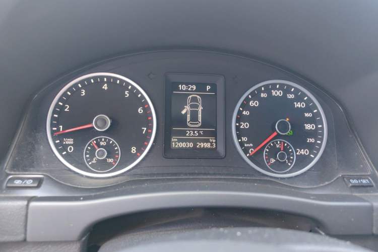 Used Volkswagen Tiguan 2015 1.8TSI Automatic Two-Wheel Drive Trend Edition Instrument Cluster