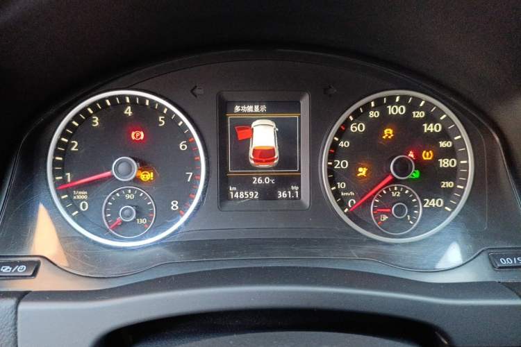Used Volkswagen Tiguan 2015 1.8TSI Automatic Two-Wheel Drive Luxury Model Instrument Cluster