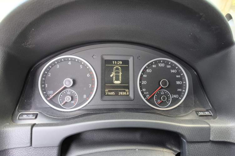 Used Volkswagen Tiguan 2015 1.8TSI Automatic Two-Wheel Drive Comfort Edition Instrument Cluster