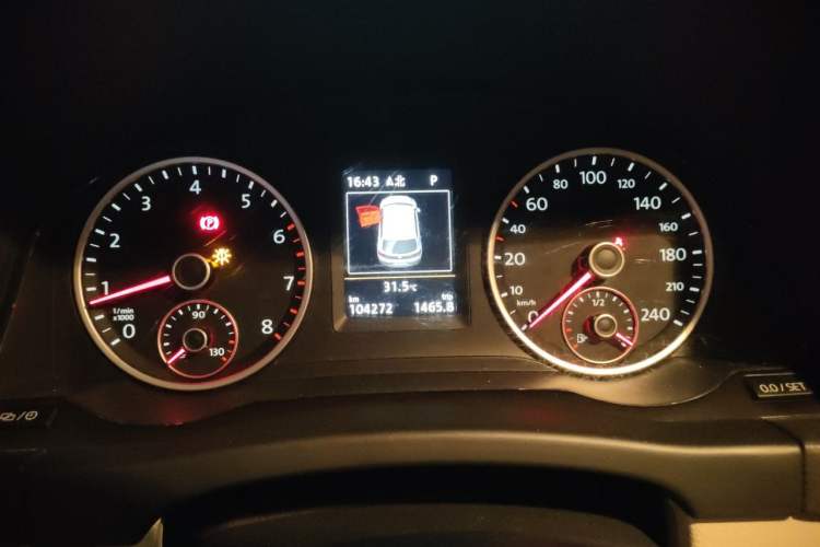 Used Volkswagen Tiguan 2015 1.8TSI Automatic Two-Wheel Drive Luxury Model Instrument Cluster
