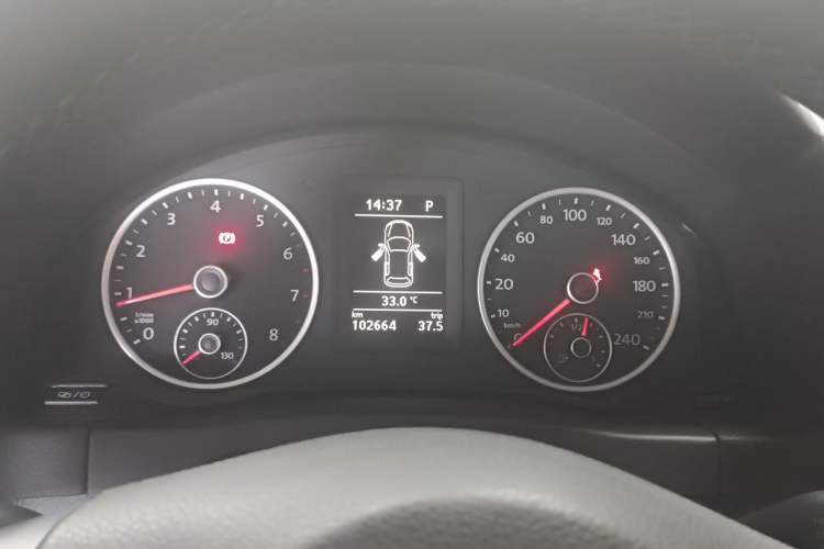 Used Volkswagen Tiguan 2015 1.8TSI Automatic Two-Wheel Drive Comfort Edition Instrument Cluster