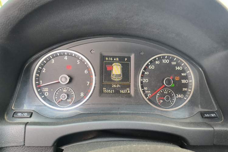 Used Volkswagen Tiguan 2015 1.8TSI Automatic All-Wheel-Drive Luxury Model Instrument Cluster