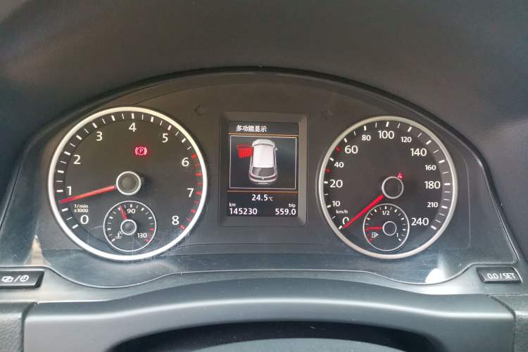 Used Volkswagen Tiguan 2015 1.8TSI Automatic Two-Wheel Drive Luxury Model Instrument Cluster