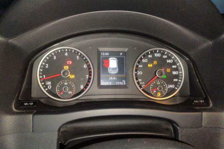 Used Volkswagen Tiguan 2015 1.8TSI Automatic Two-Wheel Drive Luxury Model Instrument Cluster