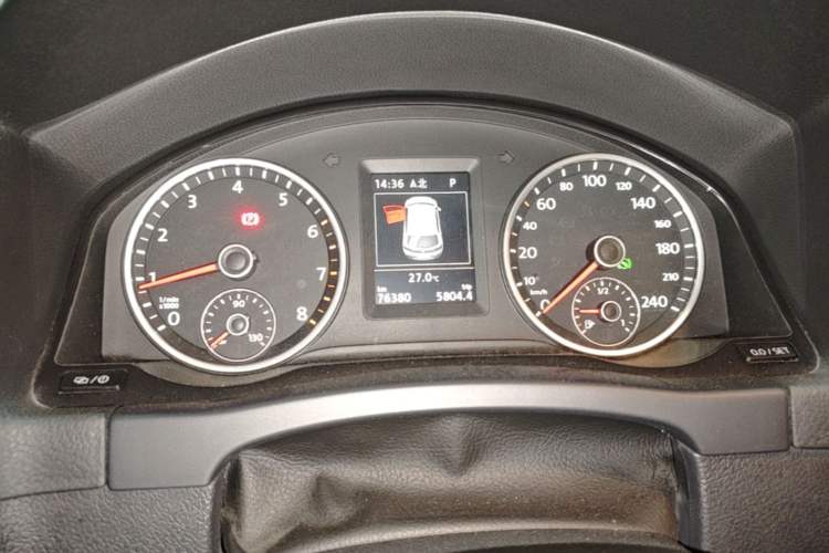 Used Volkswagen Tiguan 2015 1.8TSI Automatic Two-Wheel Drive Luxury Model Instrument Cluster