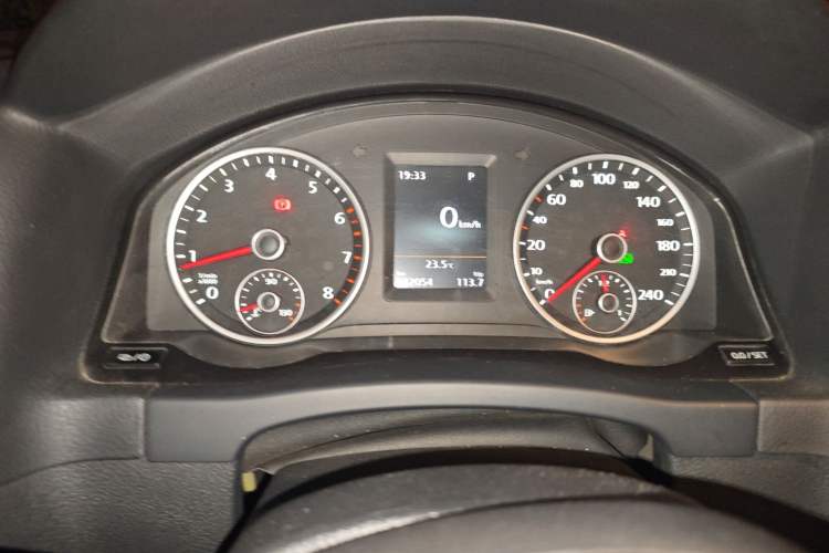 Used Volkswagen Tiguan 2015 1.8TSI Automatic Two-Wheel Drive Luxury Model Instrument Cluster