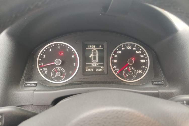 Used Volkswagen Tiguan 2015 1.8TSI Automatic Two-Wheel Drive Comfort Edition Instrument Cluster