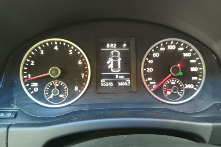 Used Volkswagen Tiguan 2015 1.8TSI Automatic Two-Wheel Drive Comfort Edition Instrument Cluster