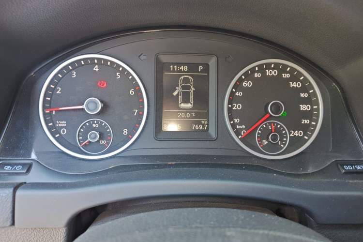 Used Volkswagen Tiguan 2015 1.8TSI Automatic Two-Wheel Drive Trend Edition Instrument Cluster