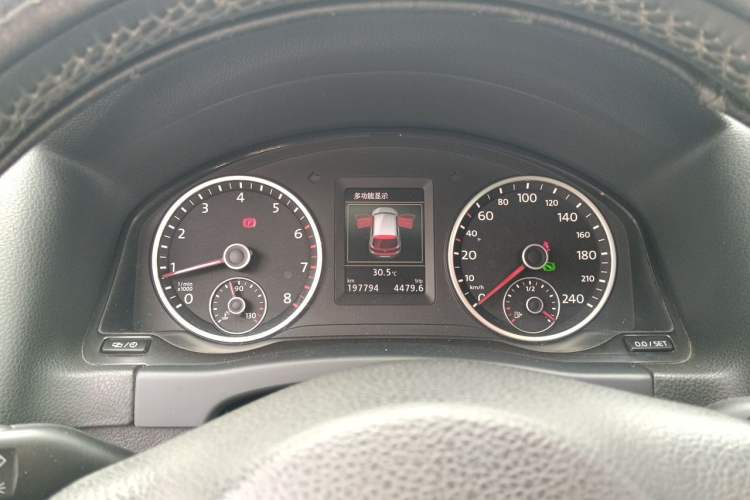 Used Volkswagen Tiguan 2015 1.8TSI Automatic All-Wheel-Drive Luxury Model Instrument Cluster