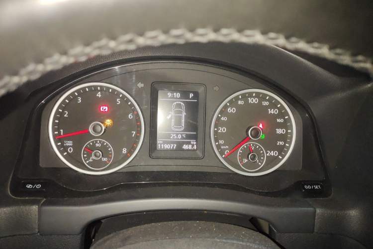 Used Volkswagen Tiguan 2015 1.8TSI Automatic Two-Wheel Drive Comfort Edition Instrument Cluster