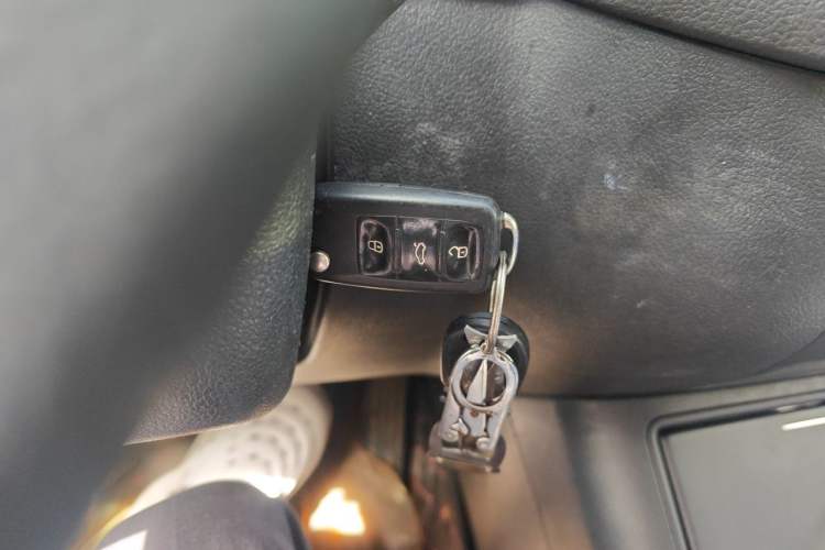 Used Volkswagen Tiguan 2015 1.8TSI Automatic Two-Wheel Drive Comfort Edition Interior 1