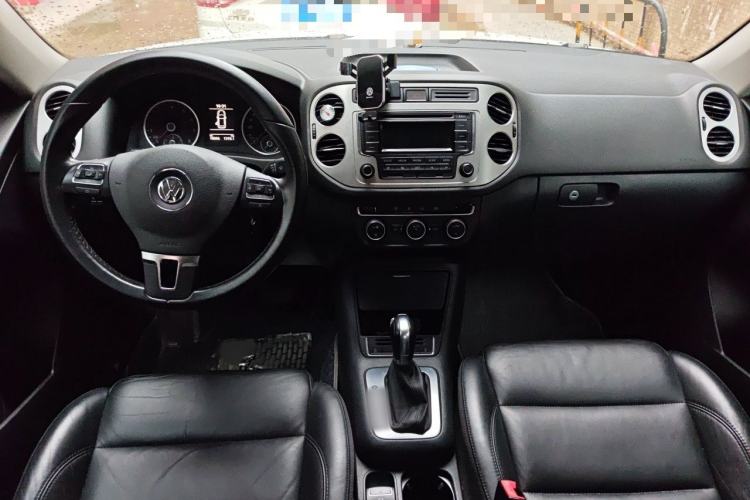 Used Volkswagen Tiguan 2015 1.8TSI Automatic Two-Wheel Drive Comfort Edition Interior 2