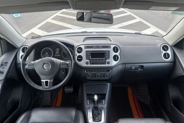 Used Volkswagen Tiguan 2015 1.8TSI Automatic Two-Wheel Drive Comfort Edition Interior 3