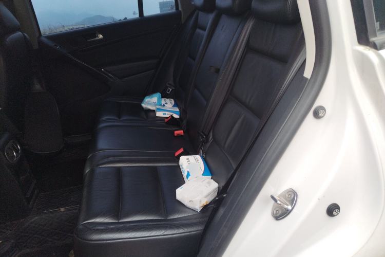 Used Volkswagen Tiguan 2015 1.8TSI Automatic Two-Wheel Drive Comfort Edition Interior 4